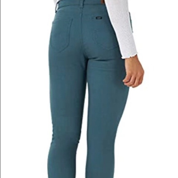 NWT Lee Women’s Skinny Leg Jeans - Picture 3 of 13